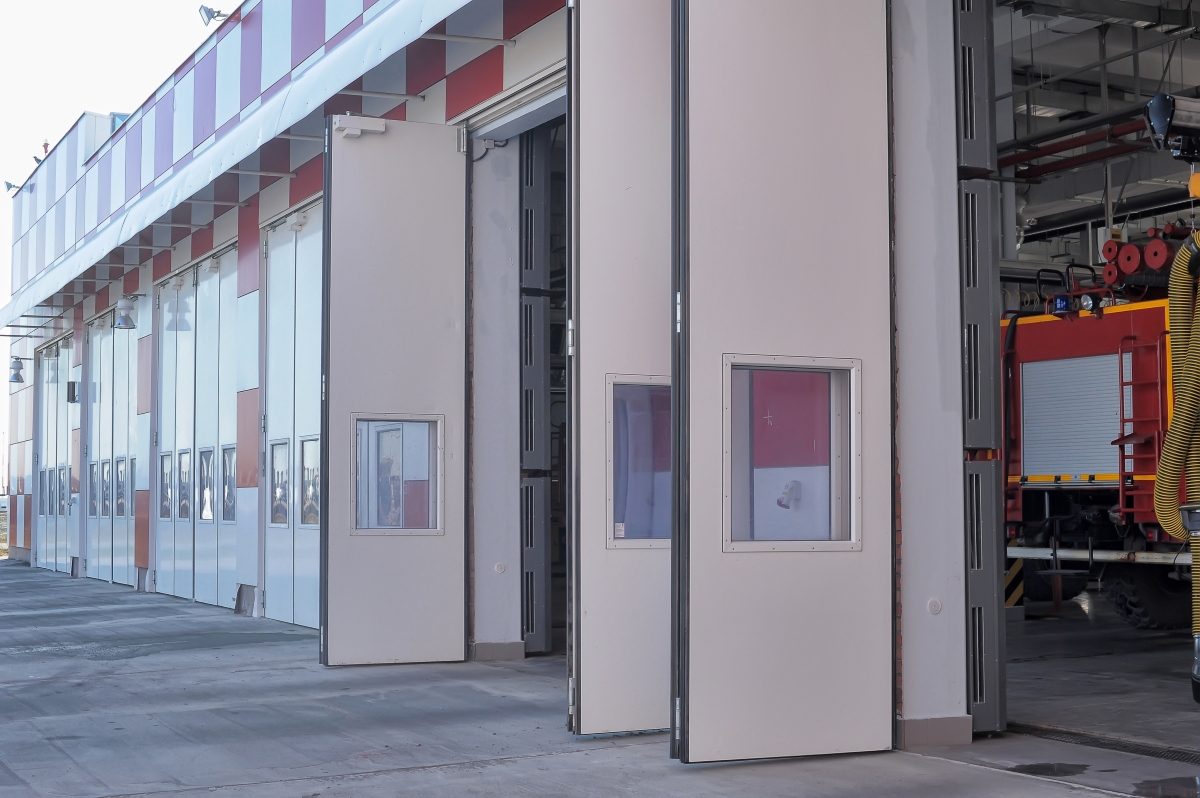 Endüstriyel Tesisler İçin Otomatik Kapı Sistemleri