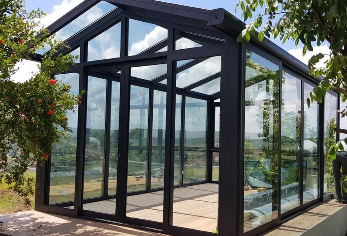 Kış Bahçeleri İçin Hareketli Cam Çözümleri