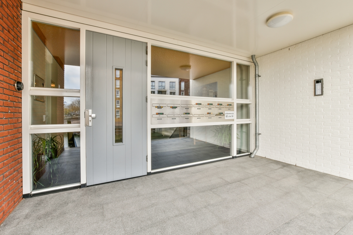 Otomatik Kapı Sistemlerinde Enerji Verimliliği ve Sürdürülebilir Yapı Çözümleri